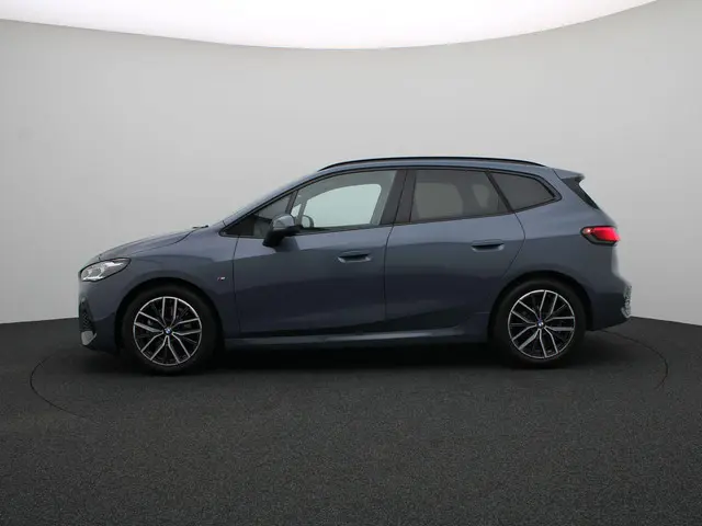 BMW 2 Serie Active Tourer 220i 2024 Benzine 4