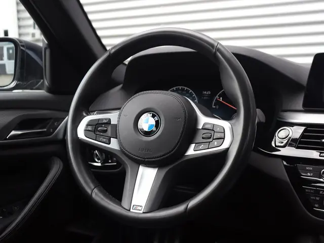 BMW 5 Serie Touring 520i 2019 Benzine 32