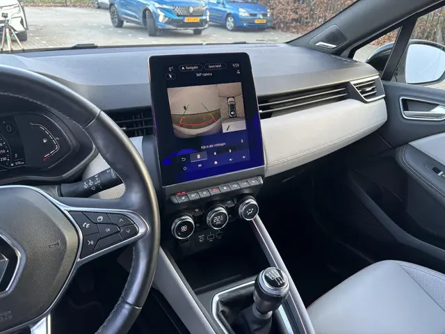 Renault Clio 1.0 TCe Initiale Paris 2021 Benzine 10