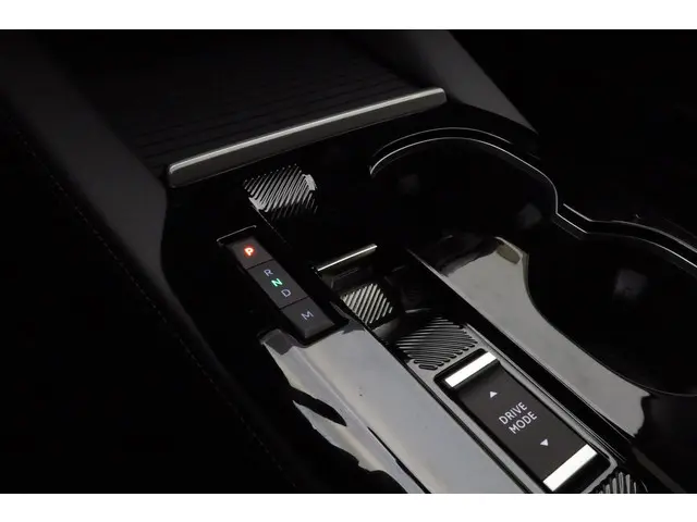 Citroën C5 X C5X 1.2 PureTech Plus 2025 Benzine 18