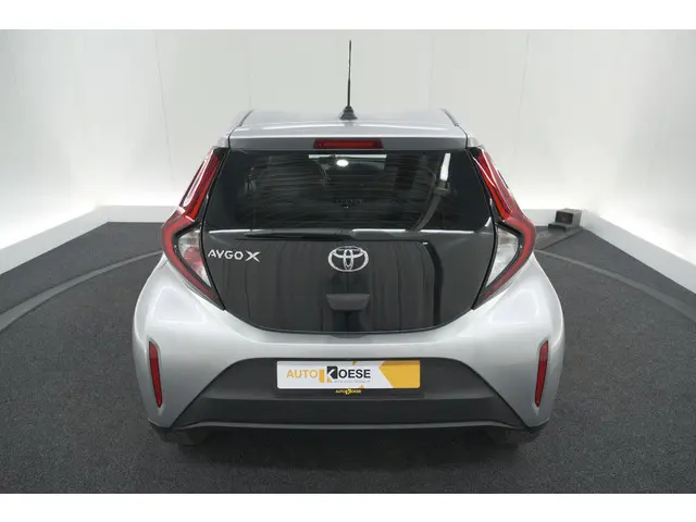 Toyota Aygo X 1.0 VVT-i MT Play 2023 Benzine 21