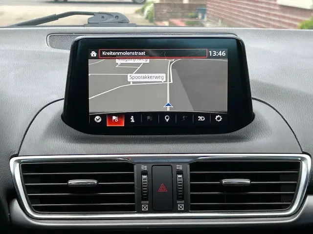 Mazda 3 2.0 SkyActiv-G 120 GT-M 2017 Benzine 8