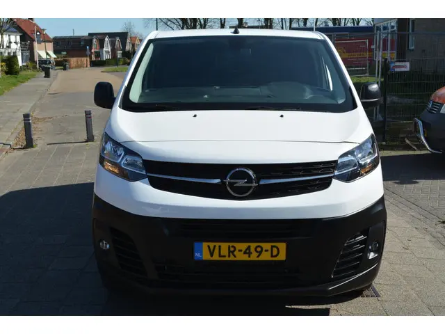 Opel Vivaro-e L2H1 Edition 50 kWh 2021 Elektrisch 23