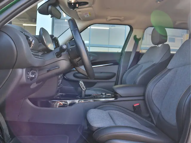 MINI Clubman Mini 1.5 One Business Edition 2022 Benzine 18