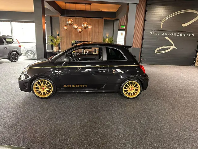 Abarth 500 595 1.4 T-Jet Scorpioneoro 2021 Benzine 4