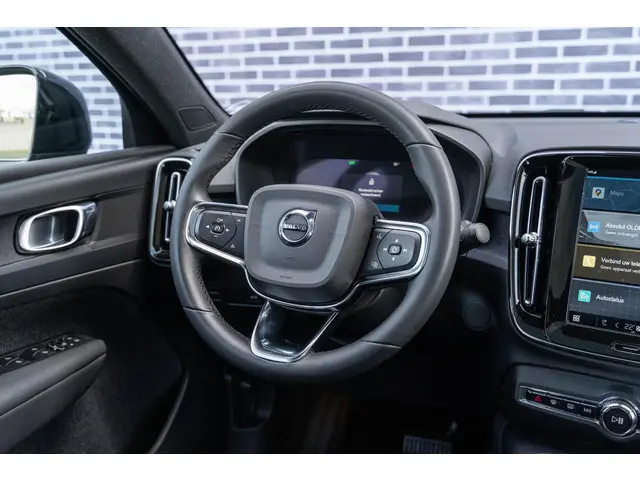 Volvo C40 Recharge Core 69 kWh 2022 Elektrisch 22