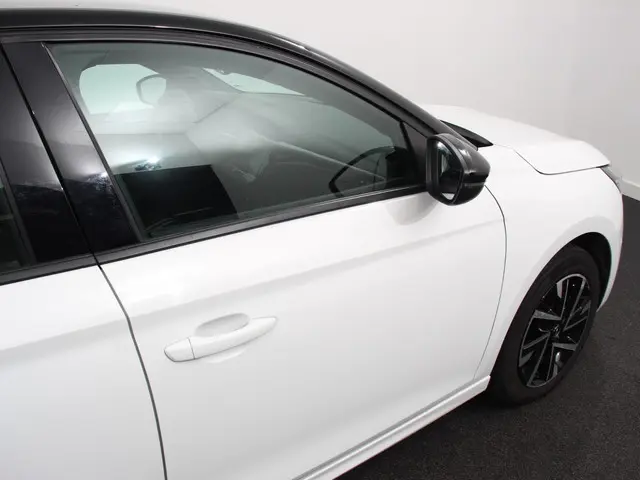 Opel Corsa 1.2 Turbo 100pk Automaat GS 2024 Benzine 31