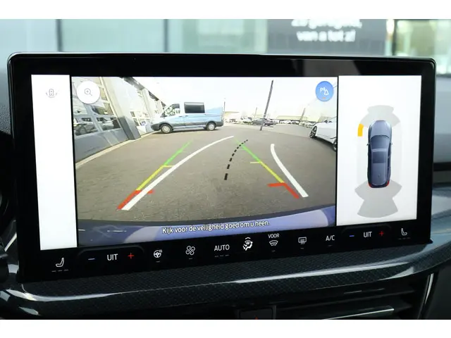 Ford Focus 1.0 EcoBoost Hybrid ST Line X 2024 Benzine 22