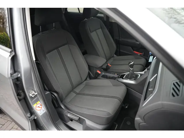 Volkswagen T-Roc 1.0 TSI Life 2023 Benzine 9