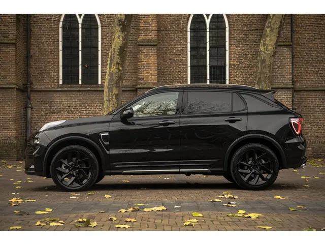 Lynk & Co 01 1.5 2025 Hybride Benzine 7