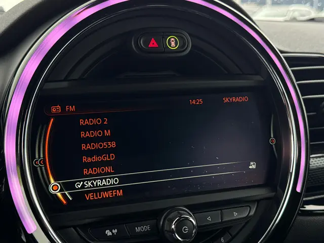 MINI Clubman Mini 1.5 One Salt Business 2016 Benzine 27