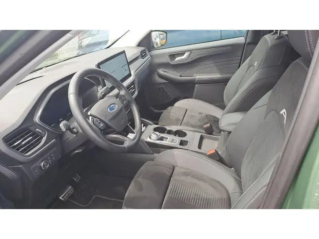 Ford Kuga 2.5 FHEV Active X 2024 Hybride Benzine 5