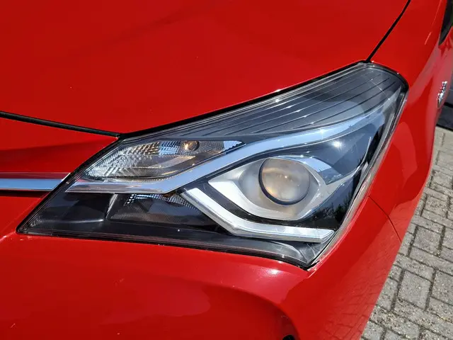 Toyota Yaris 1.5 Hybrid Active 2019 Hybride Benzine 9
