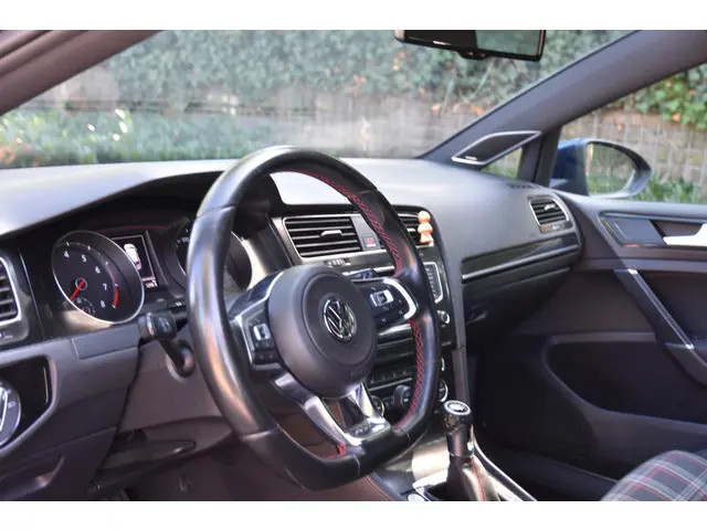 Volkswagen Golf 2.0 TSI GTI Performance 2013 Benzine 6