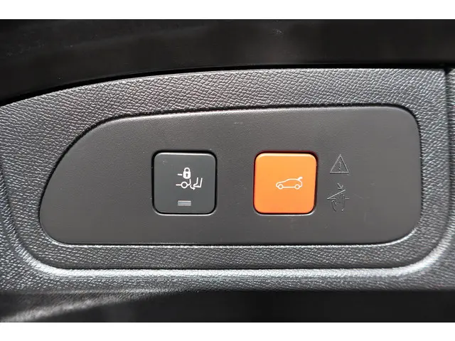 DS DS 7 Crossback 1.6 Performance Line 2021 Benzine 24