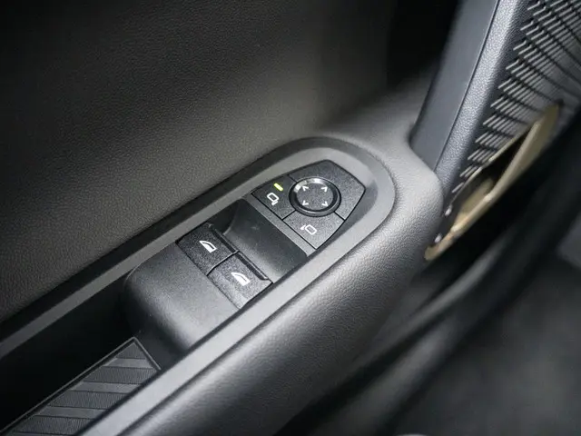 MINI 3-Deurs E Essential 2025 Elektrisch 14