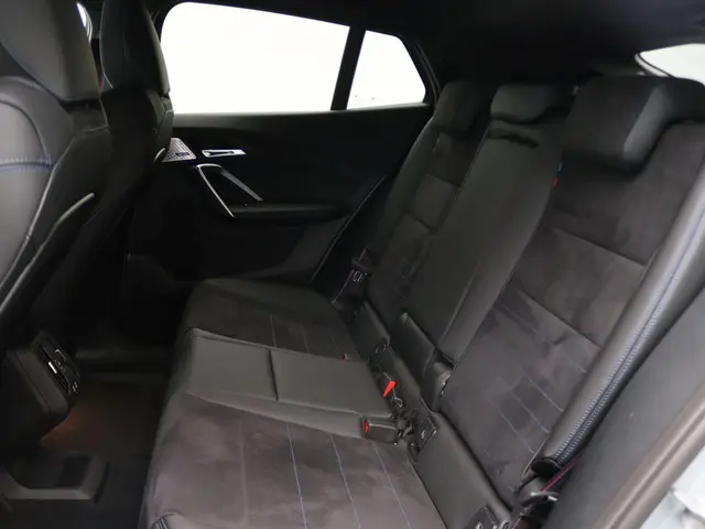 BMW iX2 eDrive20 2025 Elektrisch 26