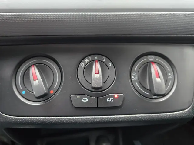 SEAT Ibiza Seat Ibiza 1.2 TSI Enjoy Airco 2013 Benzine 20