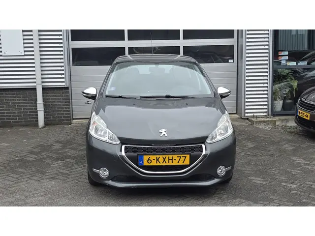 Peugeot 208 1.2 VTi Urban Soul 2013 Benzine 3