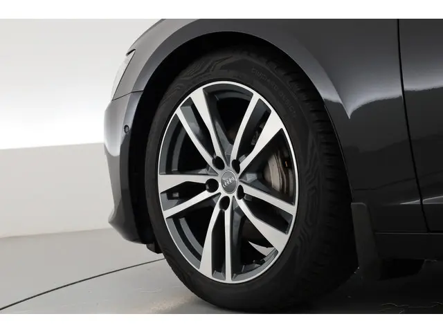 Audi A6 Avant 40 TDI quattroS Line 2019 Diesel 32