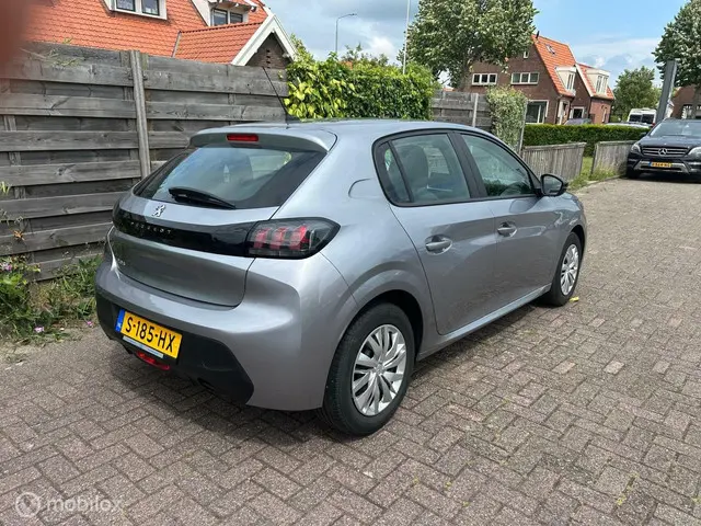 Peugeot 208 1.2 PureTech Active 2023 Benzine 4