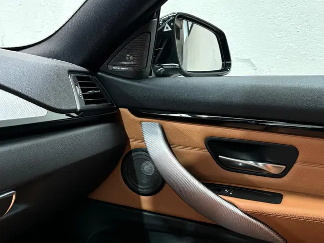 BMW 4 Serie Coupé 420i High Executive 2018 Benzine 31