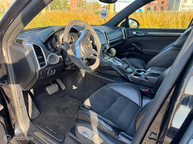 Porsche Cayenne 3.6 GTS 2016 Benzine 5