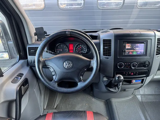 Volkswagen Crafter 30 2.0 TDI L1H2 BM 2014 Diesel 23