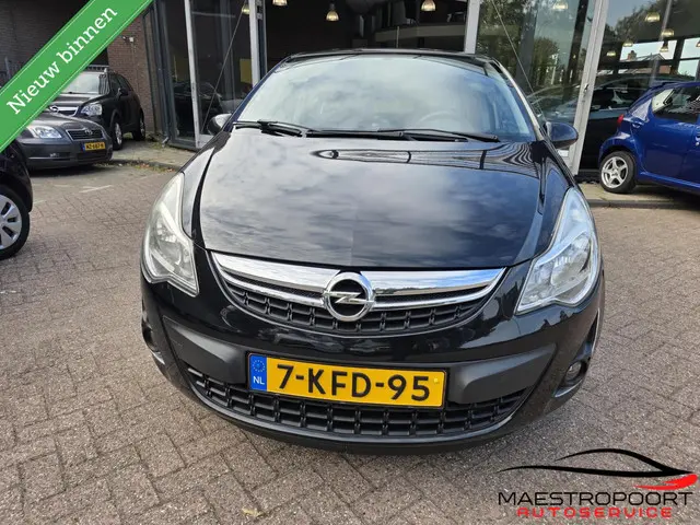 Opel Corsa 1.4-16V 2013 Benzine