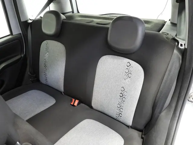 Fiat Panda 0.9 TwinAir Lounge 2017 Benzine 15