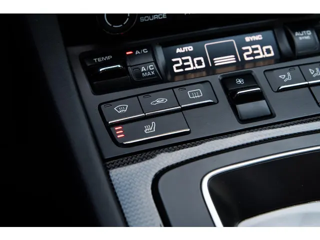 Porsche 911 3.8 Turbo S 2016 Benzine 39