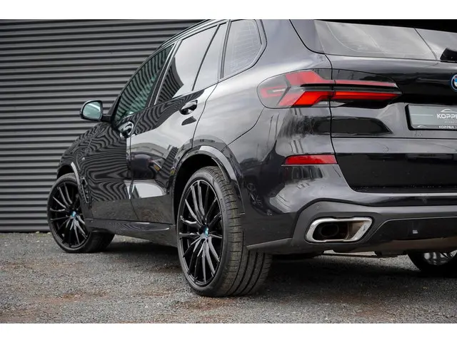 BMW X5 xDrive50e M-Sport 2023 Hybride Benzine 66