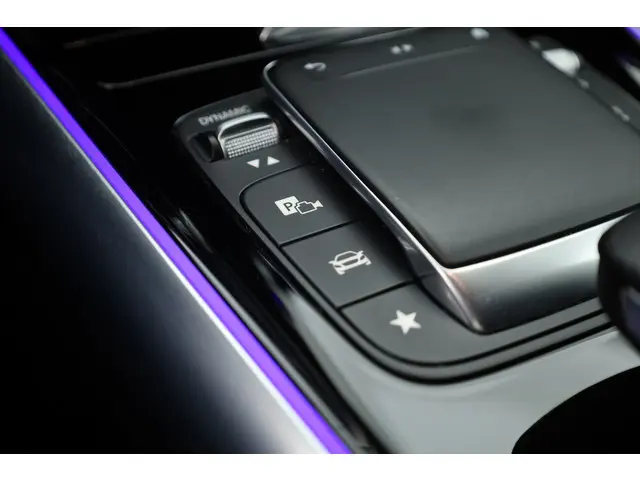 Mercedes-Benz GLA 250 e AMG Line 2022 Hybride Benzine 27