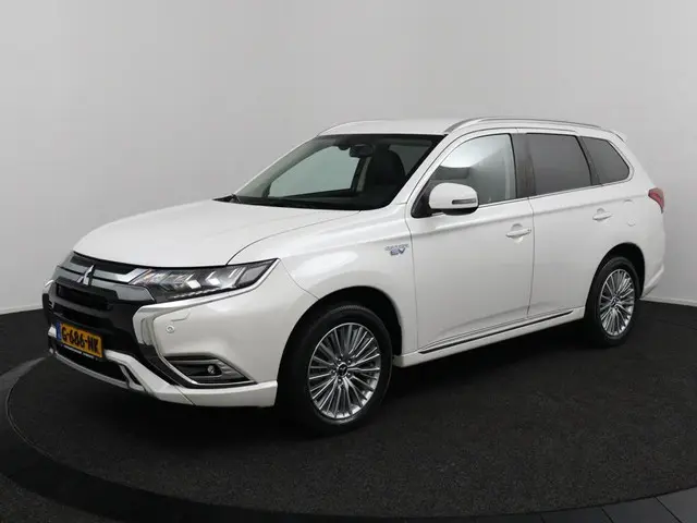 Mitsubishi Outlander 2.4 PHEV Intense 2019 Hybride Benzine