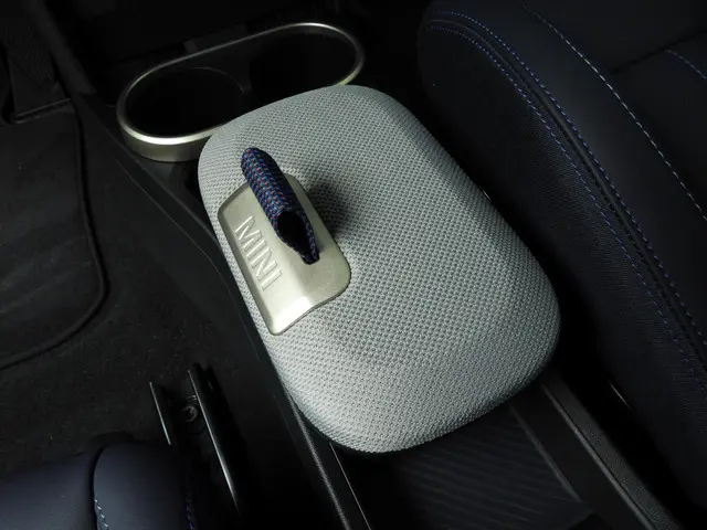 MINI 5-Deurs Cooper C 2025 Benzine 30