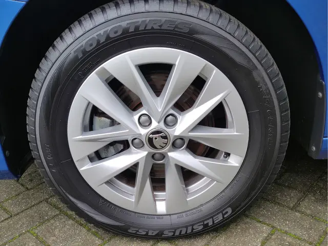 Škoda Fabia 1.0 TSI 110PK DSG Ambition 2023 Benzine 10