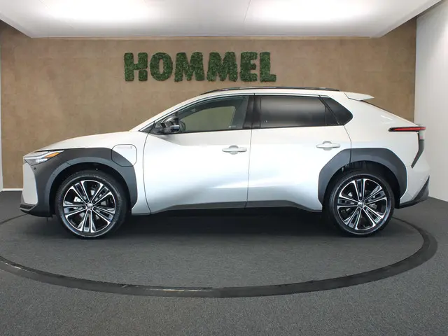 Toyota bZ4X Premium 71 kWh 2024 Elektrisch 13