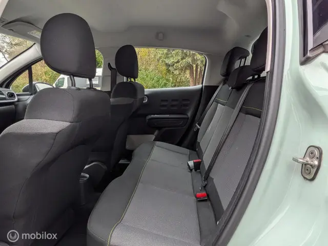 Citroën C3 1.2 PureTech Shine/ trekhhaak 2017 Benzine 8