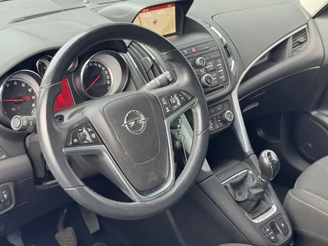 Opel Zafira 3