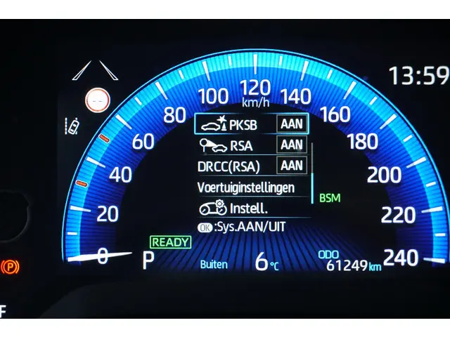 Suzuki Swace 1.8 Hybrid Style 2022 Hybride Benzine 31