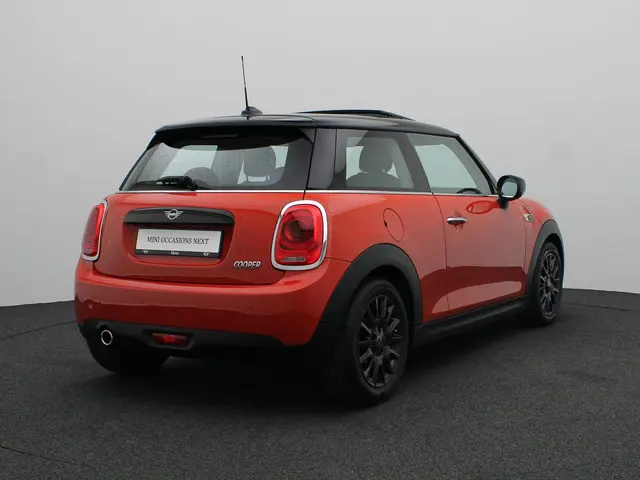 MINI 3-Deurs Cooper 2020 Benzine 2