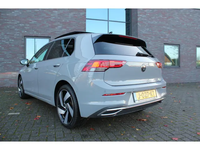 Volkswagen Golf 1.5 eTSI Style 2020 Hybride Benzine 8
