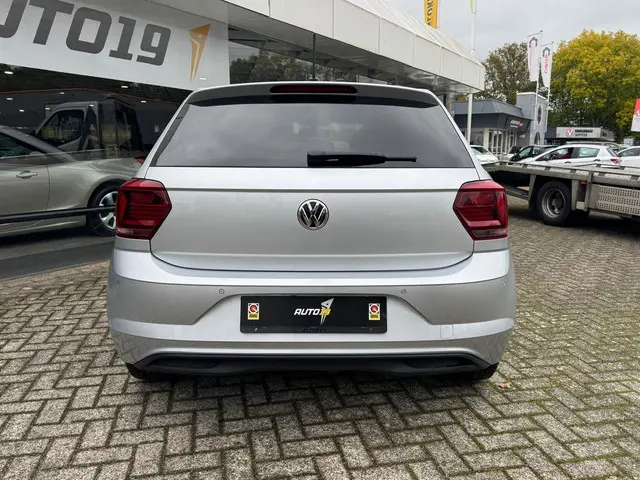 Volkswagen Polo 1.0 Comfortline 2017 Benzine 10