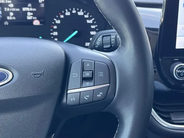 Ford Fiesta 1.0 EcoBoost Hybrid Titanium 2022 Benzine 21