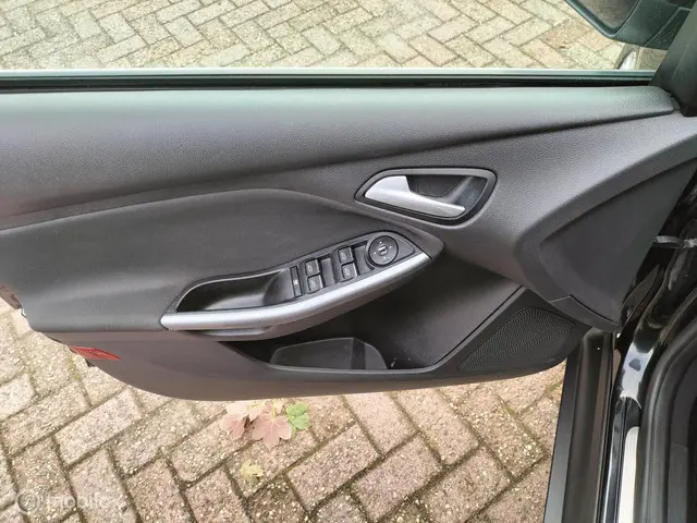 Ford Focus 1.6 TI-VCT Titanium Automaat! 2013 Benzine 11