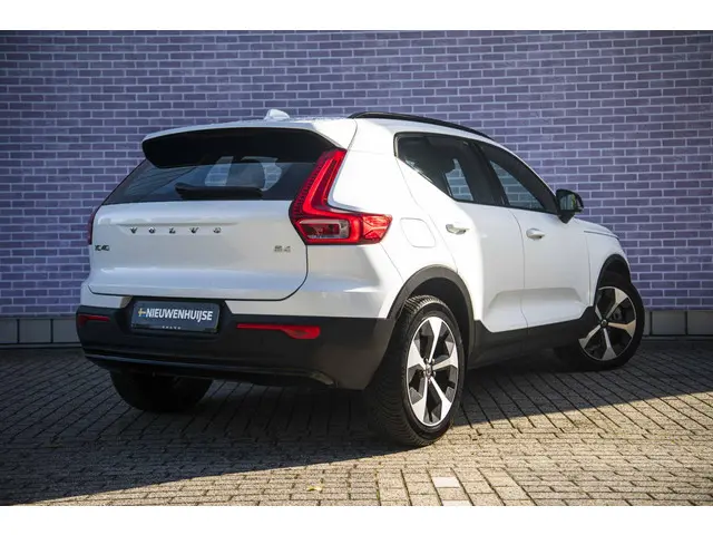 Volvo XC40 2.0 B4 Plus Dark 2024 Benzine 2