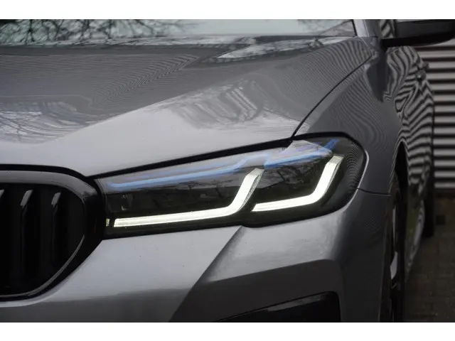 BMW 5 Serie Touring 530e xDrive 2023 Hybride Benzine 9