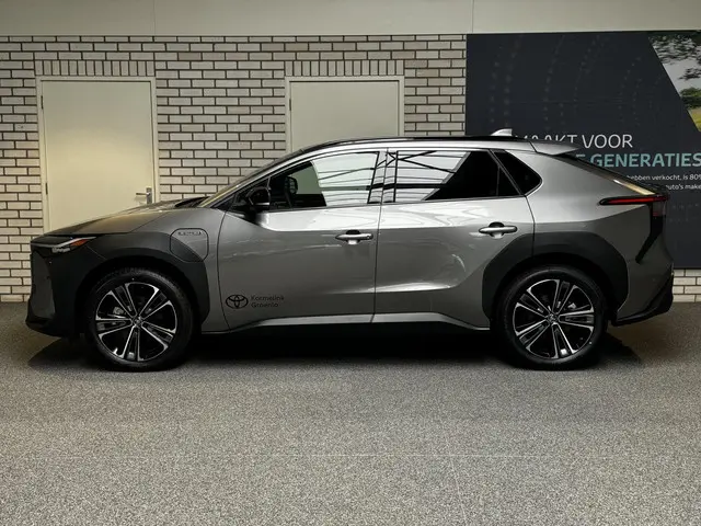 Toyota bZ4X Premium 71 kWh automaat 2024 Elektrisch 3