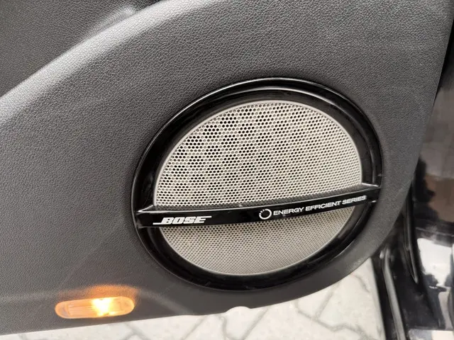 Renault Scénic 1.2 TCe Bose 2014 Benzine 16