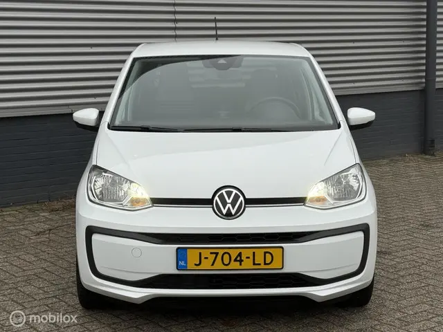 Volkswagen up! 1.0 BMT move up! BTW AIRCO 2020 Benzine 3